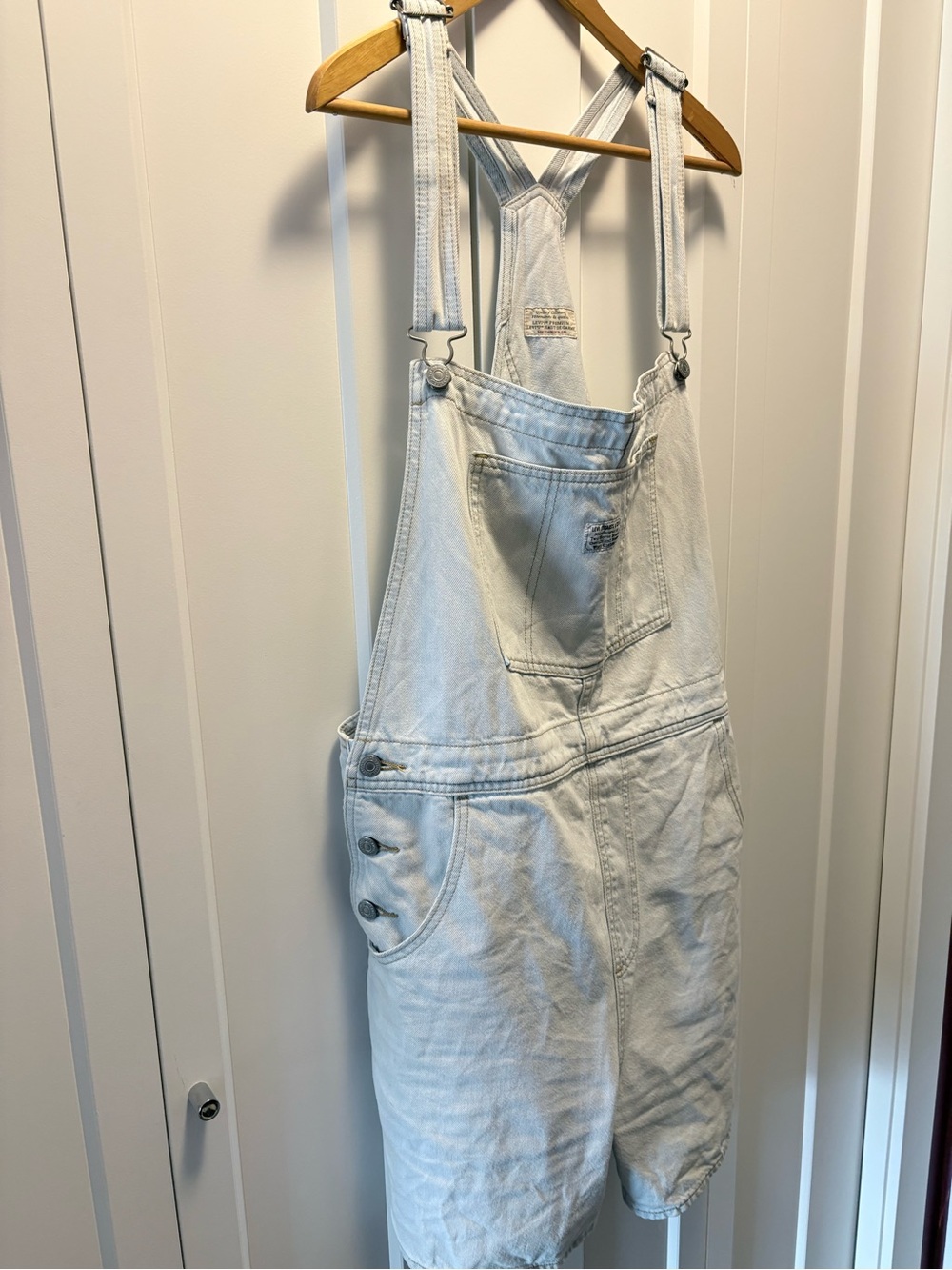 Light Wash Levi’s Denim Overalls - Light Blue XL